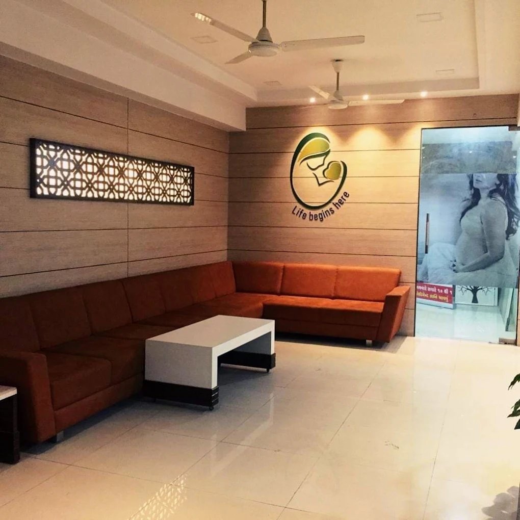 Gopi Women's Hospital reception lounge